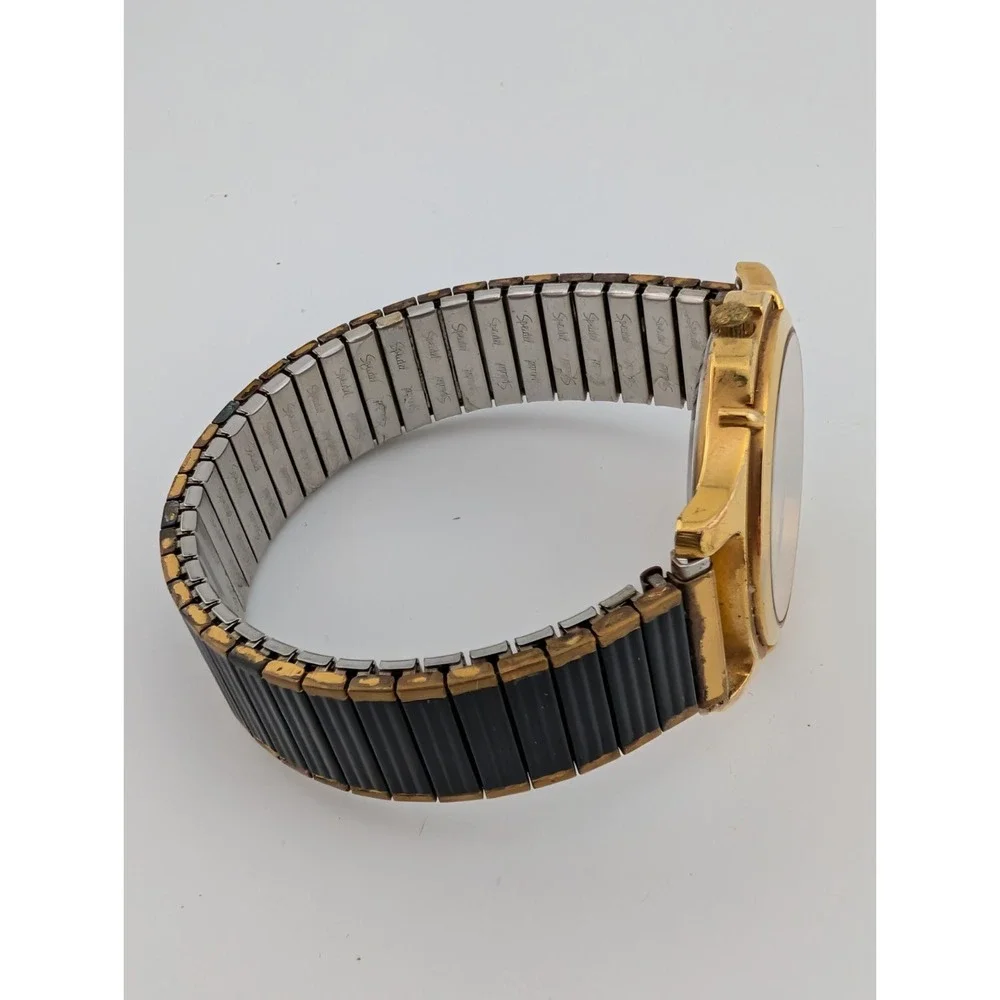 Vintage Bill Blass Watch Men 36mm Case Black/Gold Stretch Band-‎ New Battery